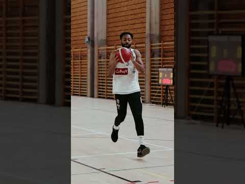 Read more about the article Trwa ostatni trening przed wyjazdem do Sosnowca! 🏀| Trefl Sopot