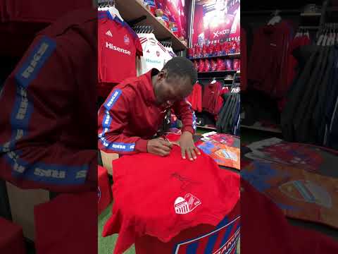 You are currently viewing IBRAHIMA W GALERII JURAJSKIEJ 🤩 #rakówczęstochowa #ekstraklasa #piłkanożna #football #footballplayer