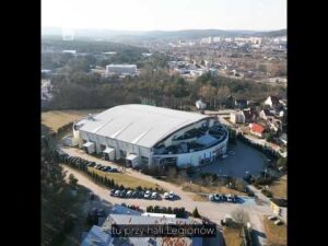 Read more about the article 💪🏻 Siła jest kobietą! 🥀Zapraszamy na mecz! #puszczaniepołomice #ekstraklasa2025 #dzienkobiet