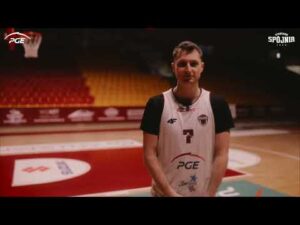 Read more about the article Biało-Bordowy Dzień Kobiet