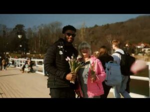 Read more about the article ARKOWCY NA DZIEŃ KOBIET WYRUSZYLI Z KWIATAMI NA MOLO!