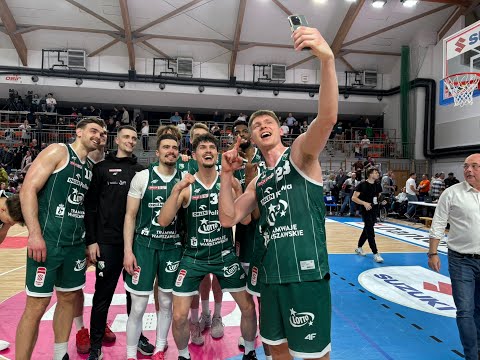 You are currently viewing Końcówka meczu Dziki – Legia (1.03.2025)