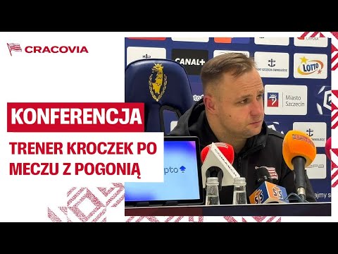 You are currently viewing CIĘŻKO JEST POWIEDZIEĆ COŚ POZYTYWNEGO | Konferencja prasowa po meczu z Pogonią Szczecin