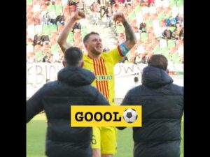 Read more about the article ⚽ Miłosz Trojak jak Pavol Stano! Nietypowy napastnik Korony! #koronakielce #bramka #obrońca