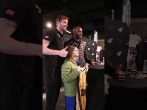 Read more about the article Wizyta koszykarzy Trefla Sopot w salonie 4F | Trefl Sopot #koszykówka #basketball #plkpl