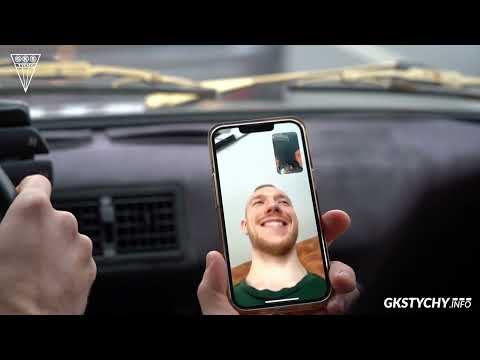 You are currently viewing „Telefon do przyjaciela, wizyta na hokeju i spotkanie przy kawie” – Specjalna akcja w maluchu