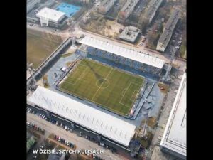 Read more about the article 5️⃣ zwycięstw z rzędu🪽 ze #StalMielec⚠️ #ekstraklasa #piłkanożna