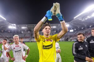 Read more about the article Aleksander Bobek z nowym kontraktem