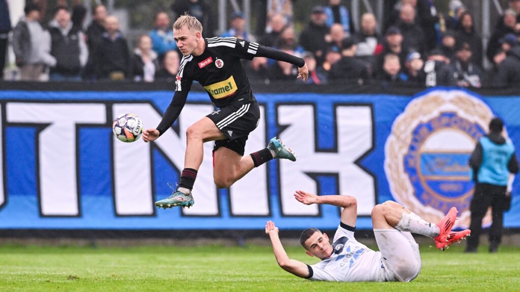 Read more about the article Mateusz Wzięch na dłużej w ŁKS