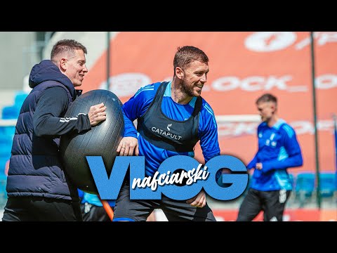 Read more about the article Powrót po świętach, psi fryzjer, pierwsze słowa Brzozy po operacji | VLOG