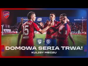 Read more about the article TRZY GOLE – TRZY PUNKTY | Kulisy meczu Raków – Śląsk 3:0