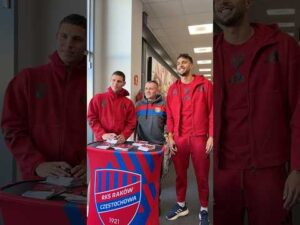 Read more about the article SPOTKANIE Z LEO I JESUSEM 👋🏼 #rakówczęstochowa #częstochowa #piłkarze #piłkanożna #football