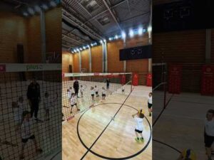 Read more about the article Prawdziwa sportowa frajda! ✨ Trefl Kids z Pawłem i Rafałem | Trefl Gdańsk #Shorts