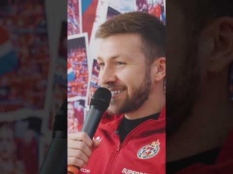 You are currently viewing Szkoła Podstawowa nr 55 w Krakowie to kolejny punkt na mapie, który odwiedziła wiślacka ekipa 🔵⚪️🔴