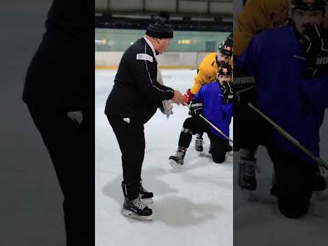 Read more about the article Leif Strömberg w akcji. 🏒⚪🔴🔵