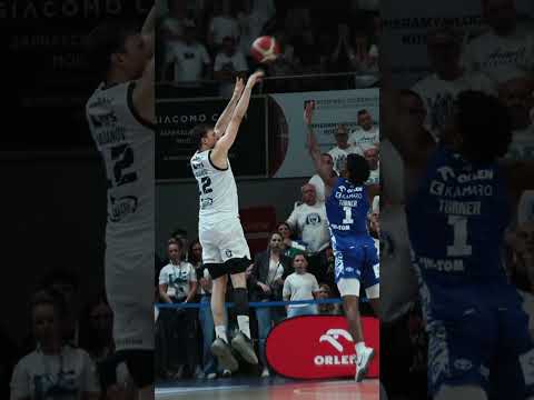 You are currently viewing RADANOV OD PLUTY! 🙌 #legia #basketball #plkpl #sport #nba #basket #koszykowka