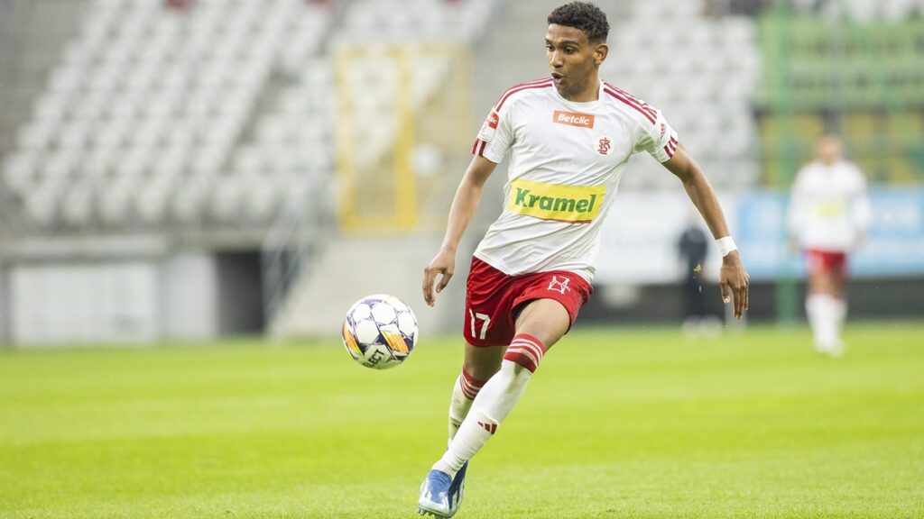 You are currently viewing Betclic 2. Liga: Świt Szczecin – ŁKS II 0:0