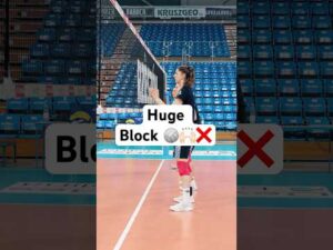Read more about the article Huge Łukasik block 🙌🏻🏐 #volleyball #siatkówka #volleyballplayer #monsterblock