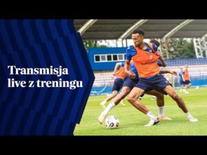 Read more about the article LIVE | Piątkowy trening piłkarzy Lecha Poznań na obozie we Wronkach