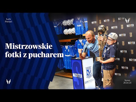 Read more about the article MISTRZOWSKIE FOTKI | Karnetowicze i pamiątkowe zdjęcia z mistrzowskim trofeum
