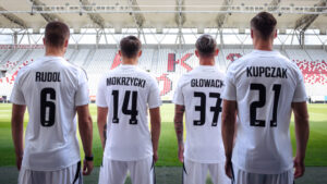 Read more about the article Betclic 1. Liga | Pierwszy ze Zniczem