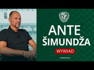 Read more about the article SIMUNDZA: RZECZYWISTOŚĆ PO SPADKU, REWOLUCJA KADROWA, NOWY KAPITAN, CELE NA  PRZYSZŁY SEZON | WYWIAD
