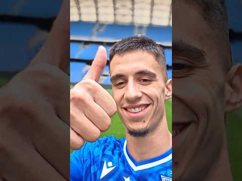 Read more about the article No siema, Joao! 🤝 #football #kolejorz #lechpoznań #shorts #moutinho