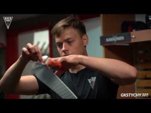 Read more about the article ” Zmiana sprzętu, wielki powrót i nowi w szatni” – Kulisy pierwszego treningu na lodzie