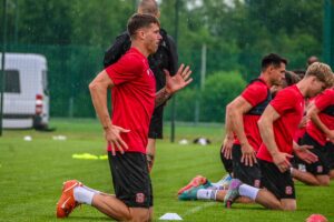 oboz tuszownarodowy lato2025 3 300x200 1 | AleMecz.pl