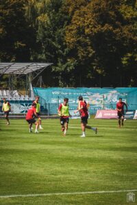 Hutnik Resovia 07 min 200x300 1 | AleMecz.pl