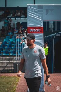 Hutnik Resovia 13 min 200x300 1 | AleMecz.pl