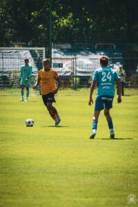 Hutnik Resovia 21 min 200x300 1 | AleMecz.pl