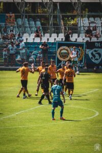 Hutnik Resovia 39 min 200x300 1 | AleMecz.pl