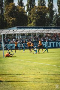 Hutnik Resovia 51 min 200x300 1 | AleMecz.pl