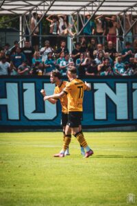 Hutnik Resovia 57 min 200x300 1 | AleMecz.pl