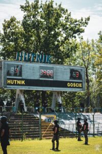 Hutnik Resovia 64 min 200x300 1 | AleMecz.pl