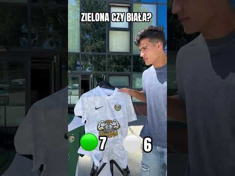 You are currently viewing To zielona czy biała ? 😎Jutro debiut białej na #ODRŚLĄ 🔜 #slaskwroclaw #football #shorts