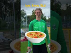 Read more about the article 🌴 Kogo z drużyny Zieloni zabraliby ze sobą na bezludną wyspę? 🥥 #football #piłkanożna