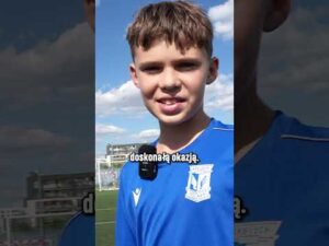 Read more about the article Wniosek: na mecz z Widzewem po prostu trzeba przyjść! 🏟️ Widzimy się przy Bułgarskiej, Lechici! 💙🤍