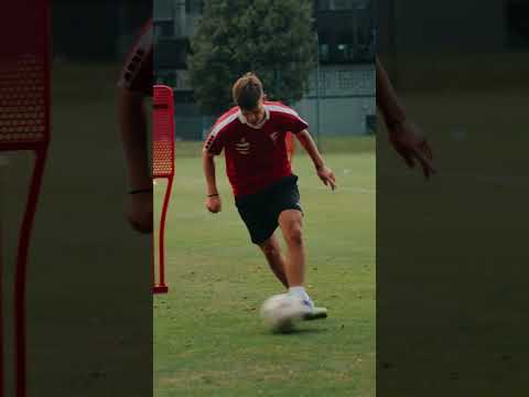 You are currently viewing Treningowy ASMR #górnikzabrze #football #ekstraklasa