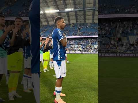 You are currently viewing Bohater Bryan 🦸‍♂️ #lechpoznań #football #kolejorz #shorts #superhero