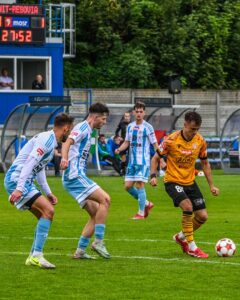 A102B62E CBB0 47DE 893C E9C1029E2EAD 240x300 1 | AleMecz.pl