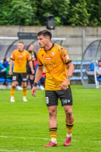 D0B06B9E 7E81 4066 B3BD 6ECD9E0E9E4E 200x300 1 | AleMecz.pl