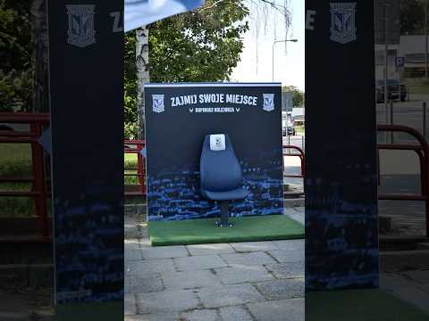 You are currently viewing Poznaj TAJEMNICZY FOTEL z NIESPODZIANKĄ… 👀 #football #shorts