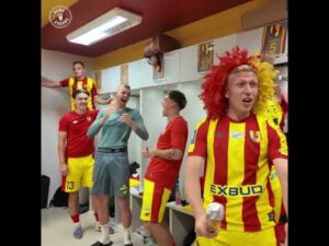 Read more about the article KORONA DALEJ NA FALI! RADOŚĆ PO WYGRANEJ Z POGONIĄ SZCZECIN 1:0