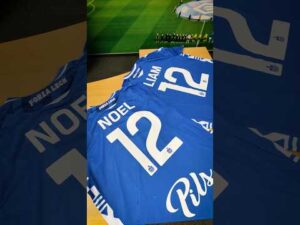 Read more about the article Today is gonna be the day that  you’re gonna get a shirt from Lech 🎶 Let’s all do The Poznań 💙🤍