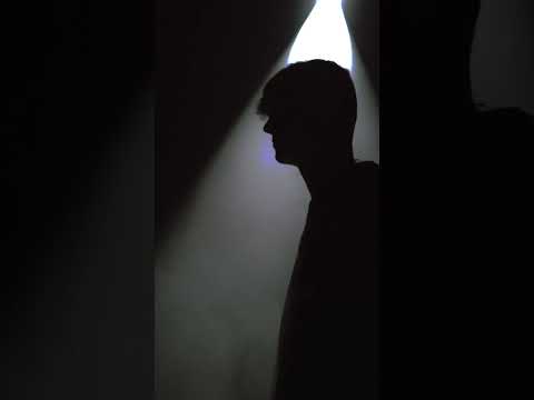 You are currently viewing Światła na scenie rozbłysną o 17:30.