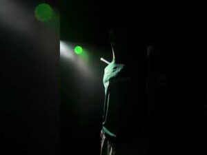 Read more about the article W świetle reflektorów ujawnia się górniczy charakter ⚒️ Kup teraz 👉 sklep.gornik.leczna.pl