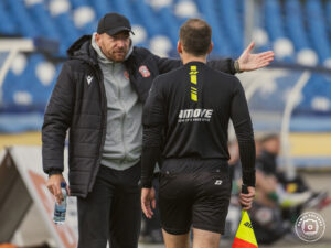 20251005 Resovia Rekord 5813 300x225 1 | AleMecz.pl