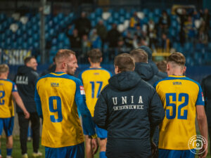 20251026 Resovia Unia Skierniewice 2681 300x225 1 | AleMecz.pl